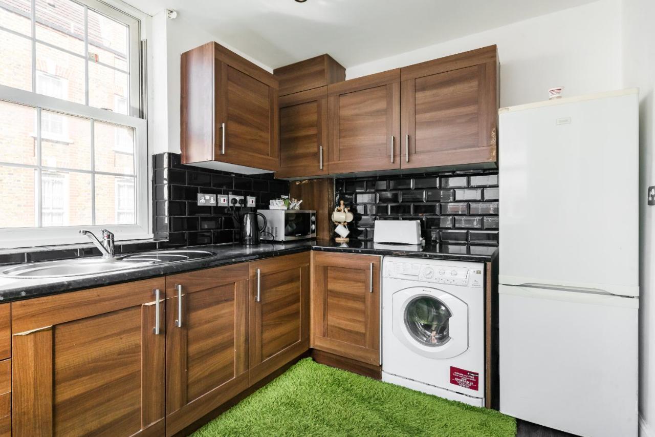 Aldgate Flats Apartment London Bagian luar foto